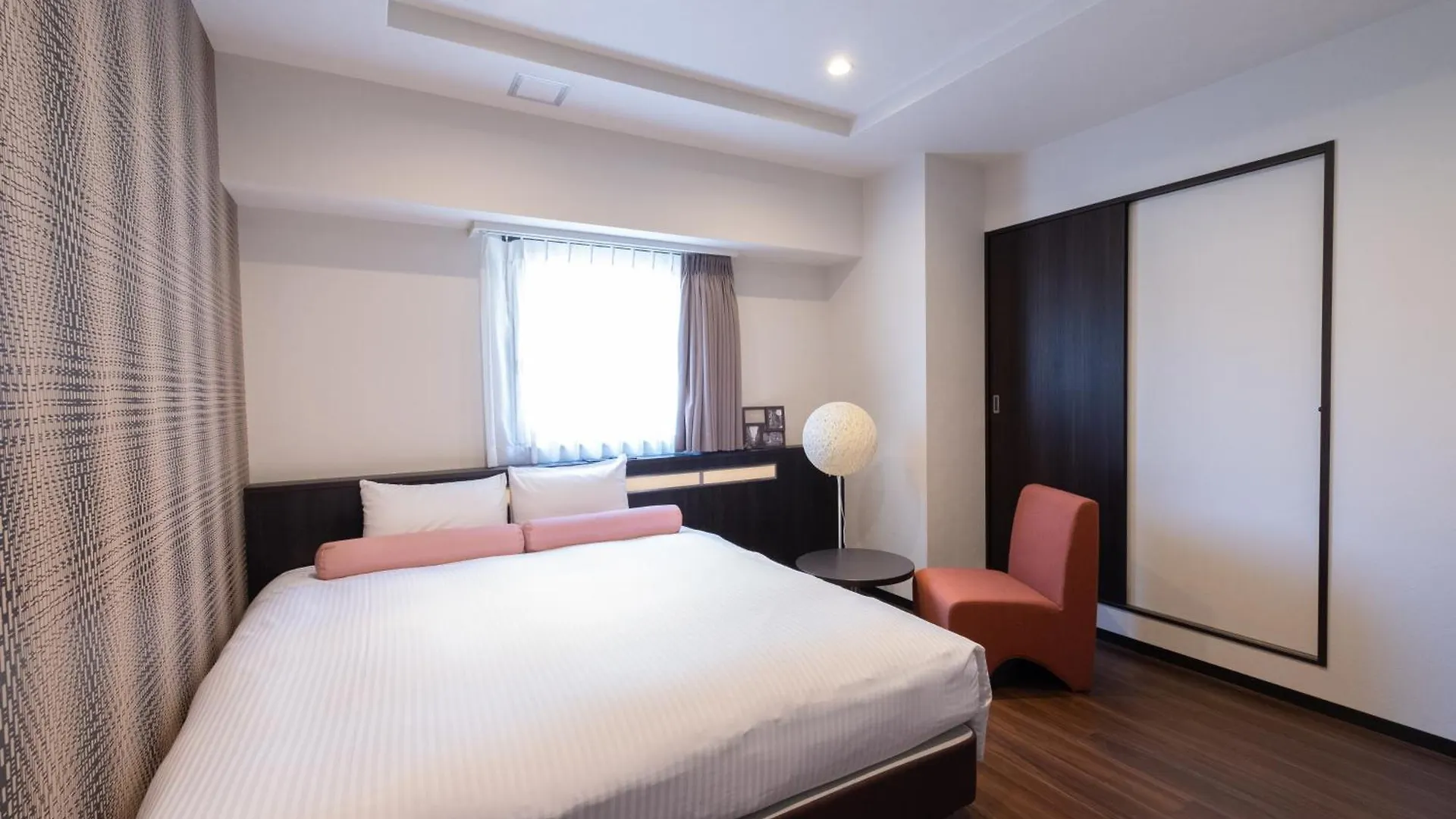 Nipponbashi Luxe Hotel Oszaka