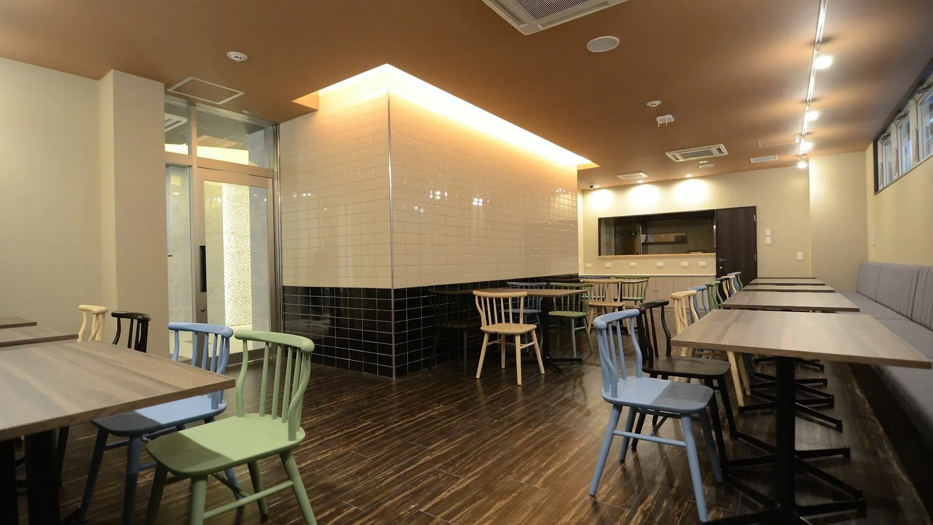Nipponbashi Luxe Hotel Oszaka