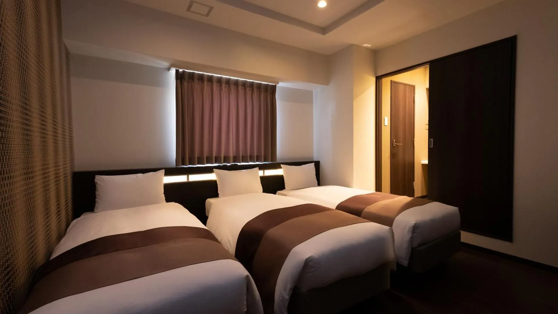 Nipponbashi Luxe Hotel Ósaka
